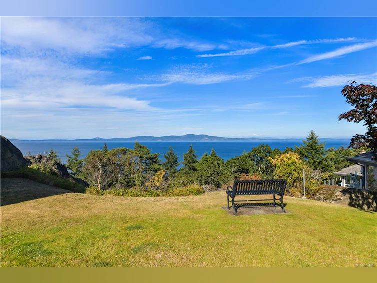 109-2829 Arbutus Road, Saanich, BC, V8N 5X5 - 38
