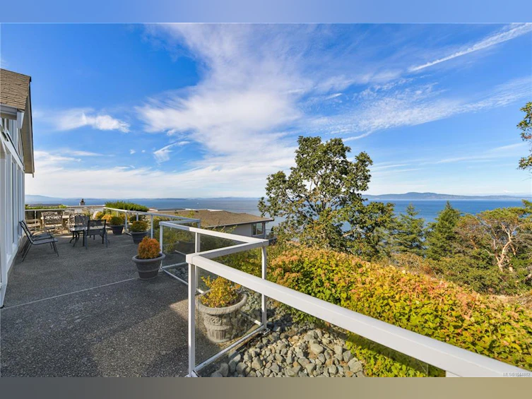 109-2829 Arbutus Road, Saanich, BC, V8N 5X5 - 41