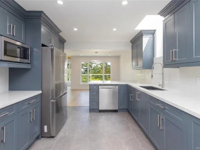 109-2829 Arbutus Road - 3