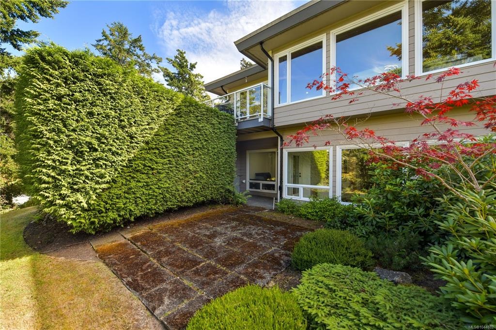 109-2829 Arbutus Road, Saanich, BC, V8N 5X5 - 31