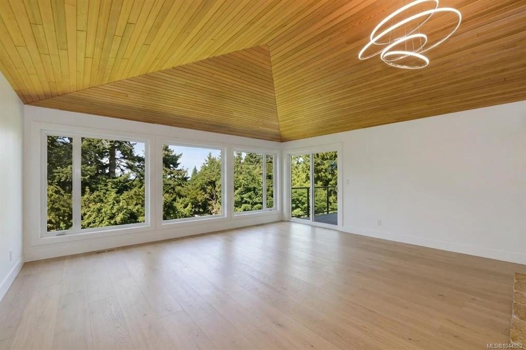 109-2829 Arbutus Road, Saanich, BC, V8N 5X5 - 10