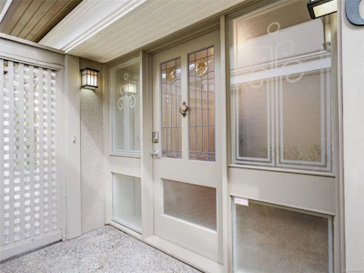 6-735 Moss Street - 4