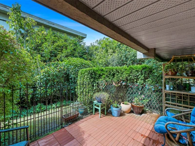 102-1223 Johnson Street - 4