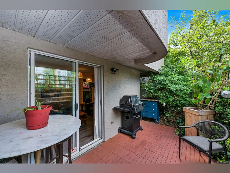 102-1223 Johnson Street, Victoria, BC, V8V 3N9 - 6