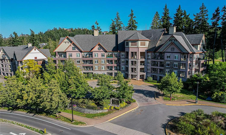 104-1395 Bear Mountain Pkwy