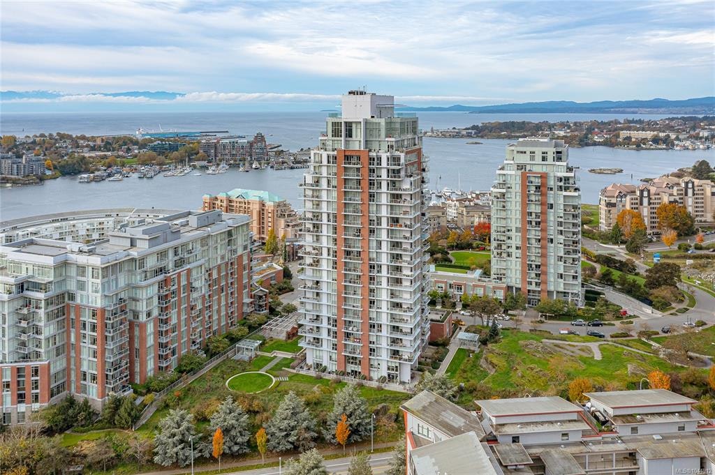 708-83 Saghalie Road, Victoria, BC, V9A 0E7