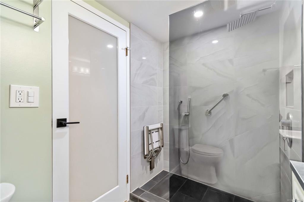 501-2920 Cook Street, Victoria, BC, V8T 3S7 - 31