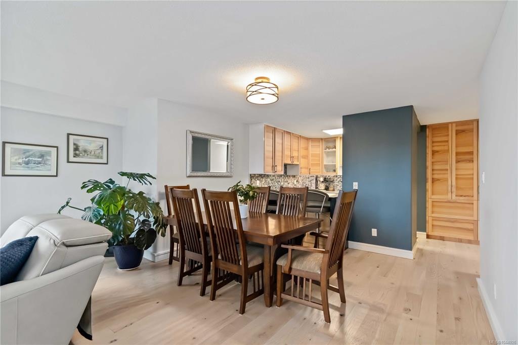 501-2920 Cook Street, Victoria, BC, V8T 3S7 - 11