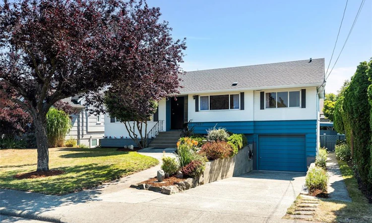2667 Dunlevy Street