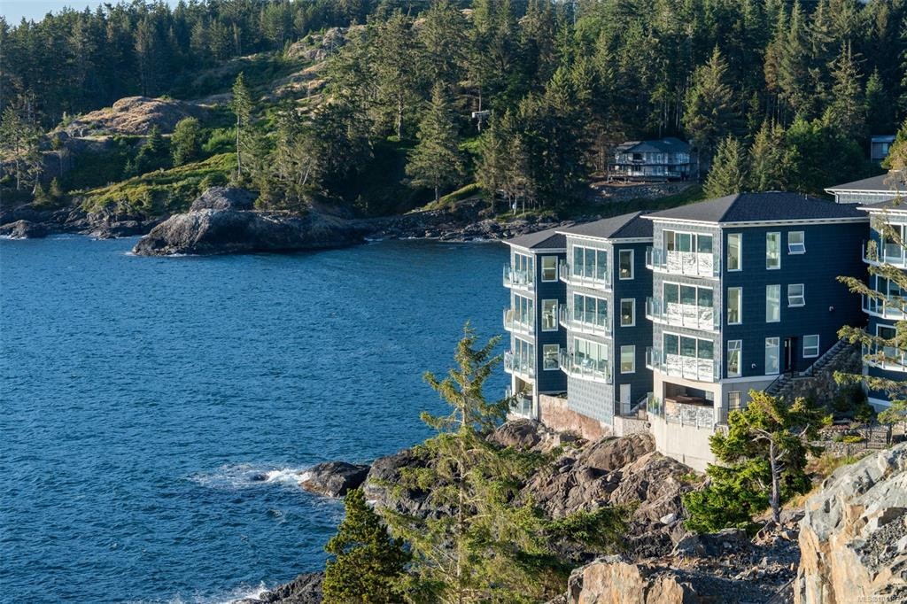 13B-1000 Sookepoint Place, Sooke, BC, V9Z 1L8
