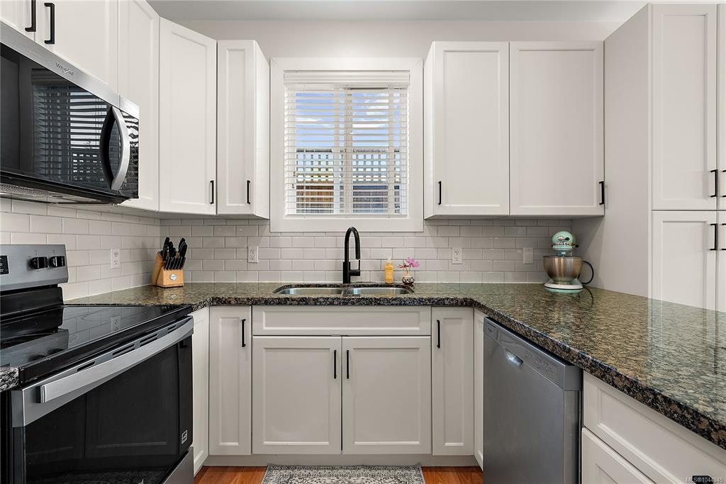 2167 Pyrite Drive, Sooke, BC, V9Z 0L8 - 8