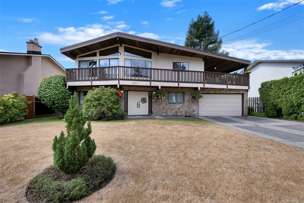 1821 Penshurst Road, Saanich, BC, V8N 2N8