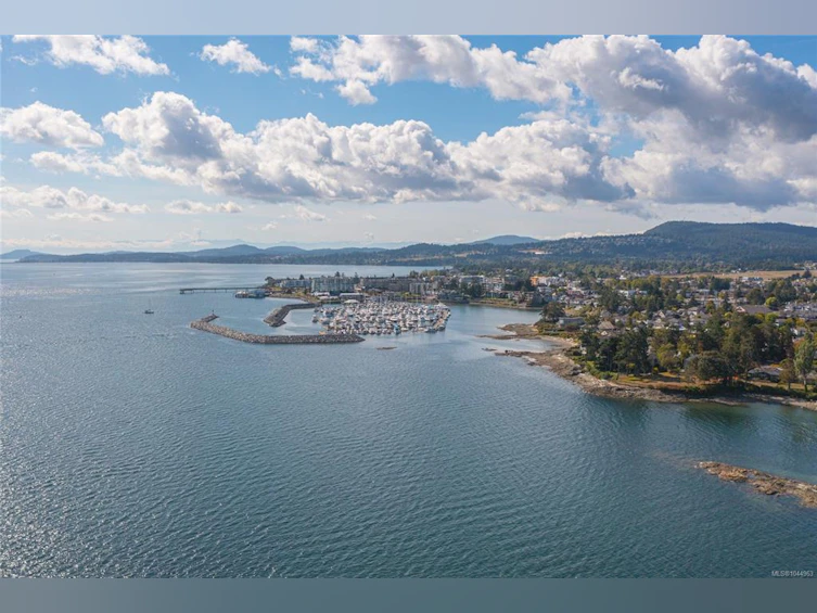 204-9725 Fourth Street, Sidney, BC, V8L 2Y8 - 20