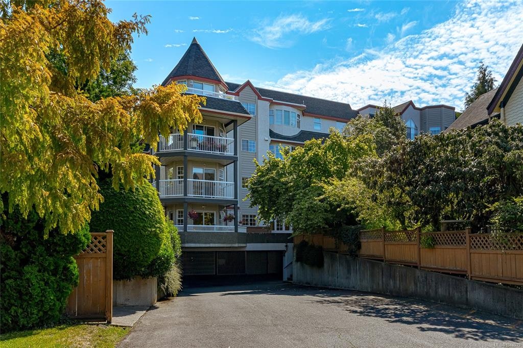 101-1220 Fort Street, Victoria, BC, V8V 3L2