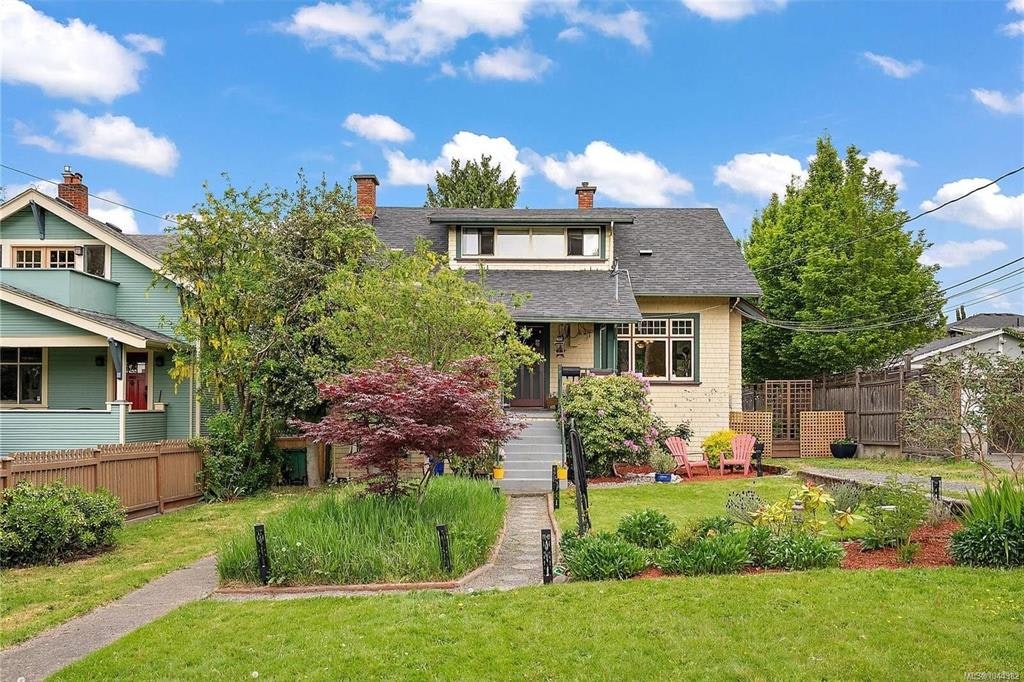 62 Obed Avenue, Saanich, BC, V9A 1H9
