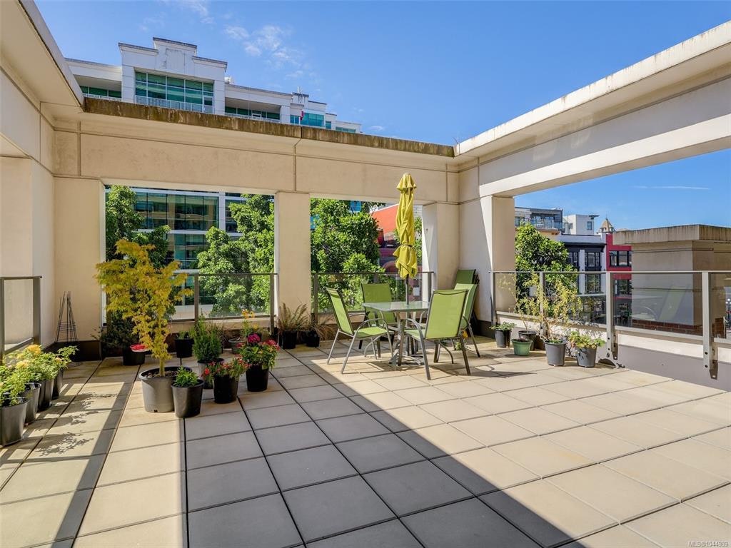 307-728 Yates Street, Victoria, BC, V8W 0C8