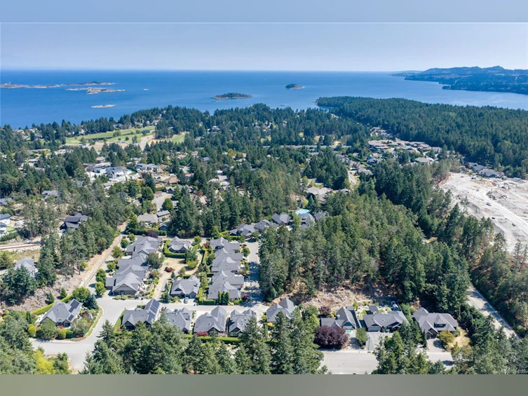 3380 Bradner Circle, Fairwinds, BC, V9P 9H5 - 61