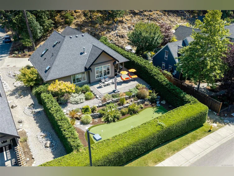 3380 Bradner Circle, Fairwinds, BC, V9P 9H5 - 69