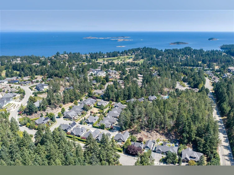 3380 Bradner Circle, Fairwinds, BC, V9P 9H5 - 62