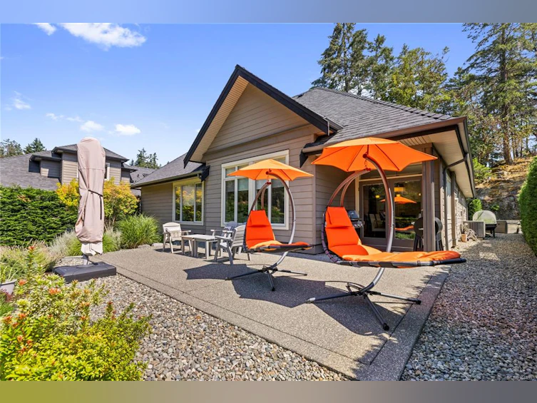 3380 Bradner Circle, Fairwinds, BC, V9P 9H5 - 48