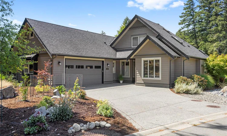 3380 Bradner Circle