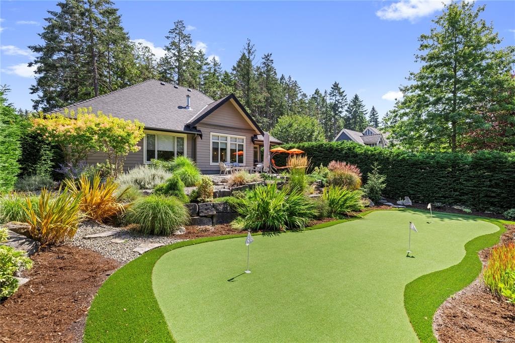 3380 Bradner Circle, Fairwinds, BC, V9P 9H5 - 6