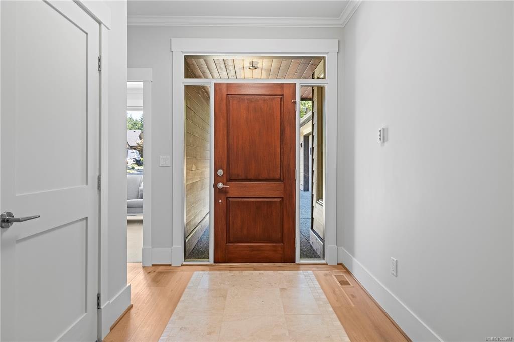 3380 Bradner Circle, Fairwinds, BC, V9P 9H5 - 11