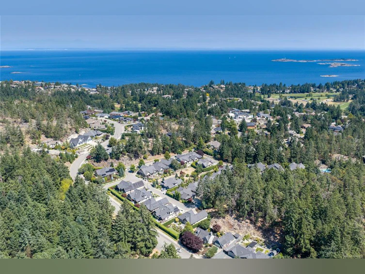3380 Bradner Circle, Fairwinds, BC, V9P 9H5 - 63