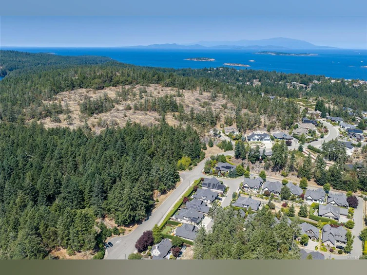 3380 Bradner Circle, Fairwinds, BC, V9P 9H5 - 65
