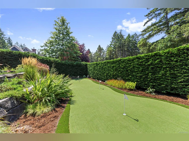 3380 Bradner Circle, Fairwinds, BC, V9P 9H5 - 49