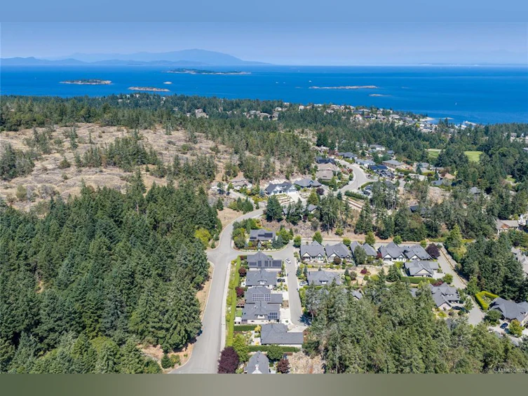3380 Bradner Circle, Fairwinds, BC, V9P 9H5 - 64