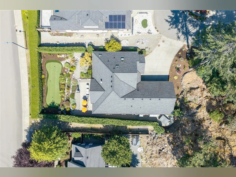 3380 Bradner Circle, Fairwinds, BC, V9P 9H5 - 55