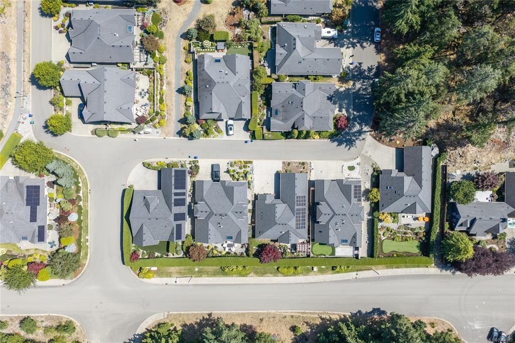 3380 Bradner Circle, Fairwinds, BC, V9P 9H5 - 60