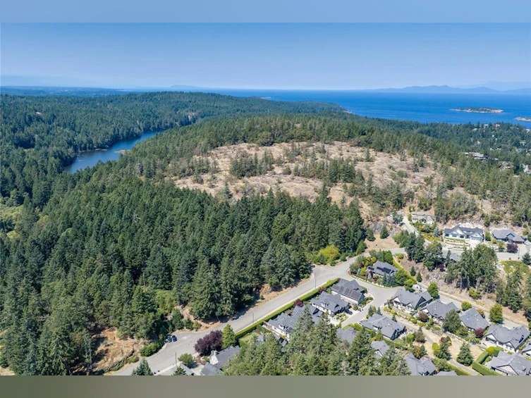 3380 Bradner Circle, Fairwinds, BC, V9P 9H5 - 66