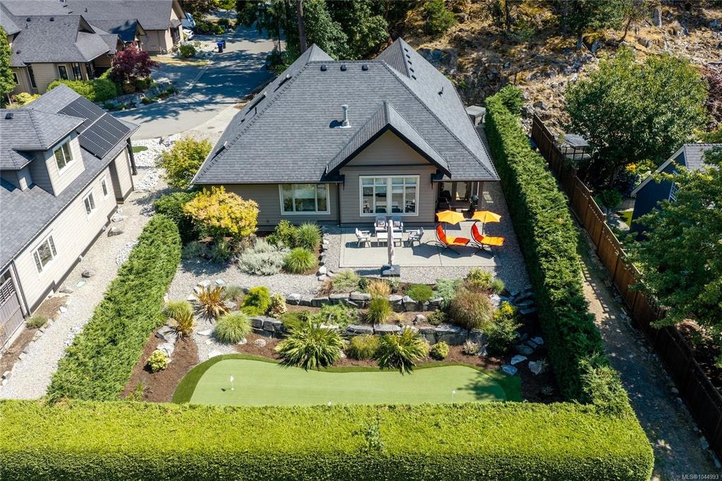3380 Bradner Circle, Fairwinds, BC, V9P 9H5 - 70