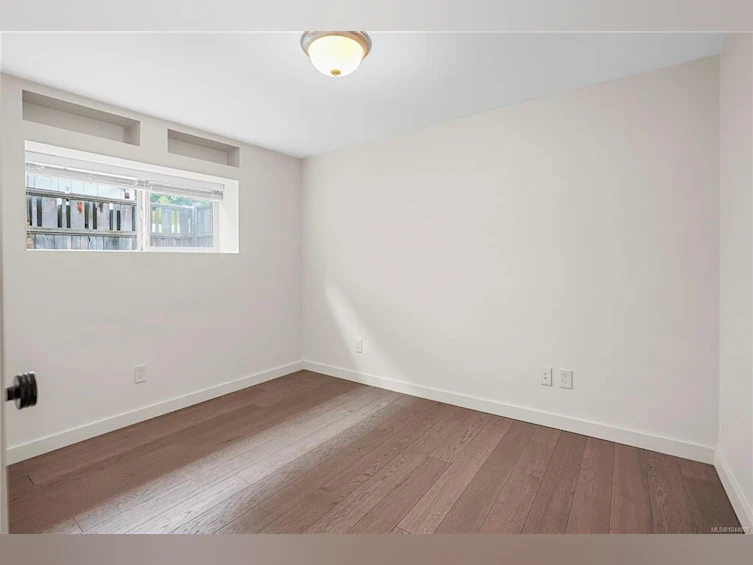 2112 Pentland Road, Oak Bay, BC, V8S 2W4 - 23