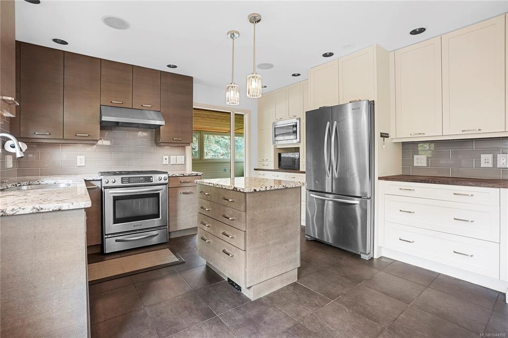 2112 Pentland Road, Oak Bay, BC, V8S 2W4 - 7