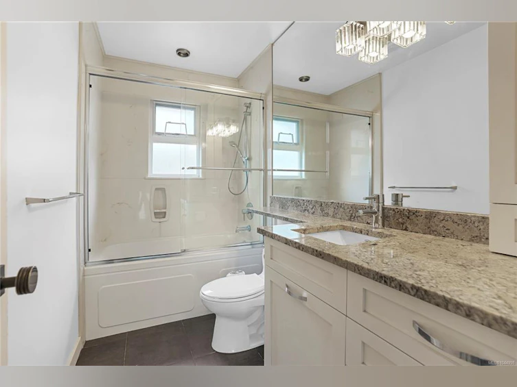 2112 Pentland Road, Oak Bay, BC, V8S 2W4 - 18
