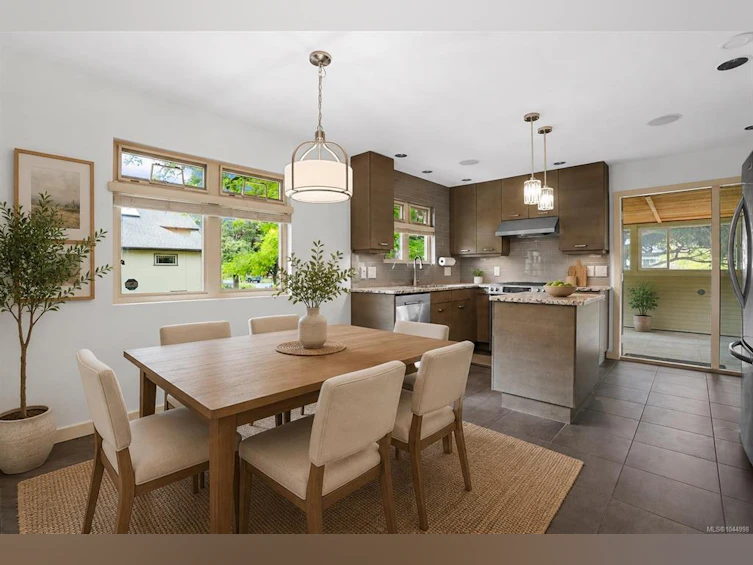 2112 Pentland Road, Oak Bay, BC, V8S 2W4 - 5