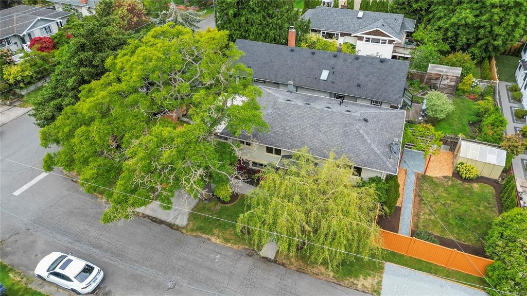 2112 Pentland Road, Oak Bay, BC, V8S 2W4 - 44