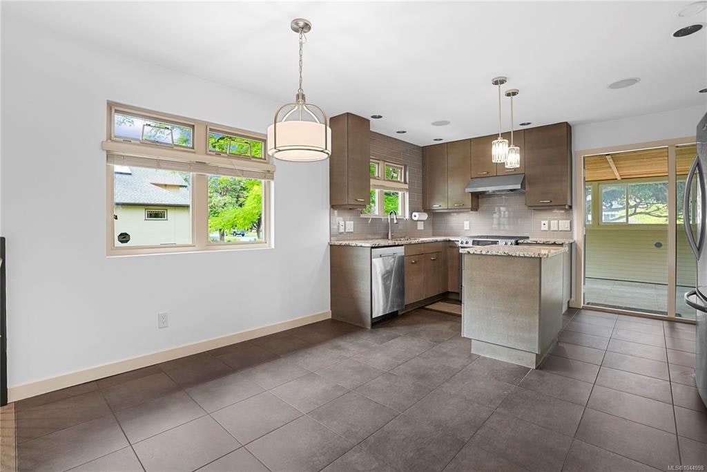 2112 Pentland Road, Oak Bay, BC, V8S 2W4 - 6
