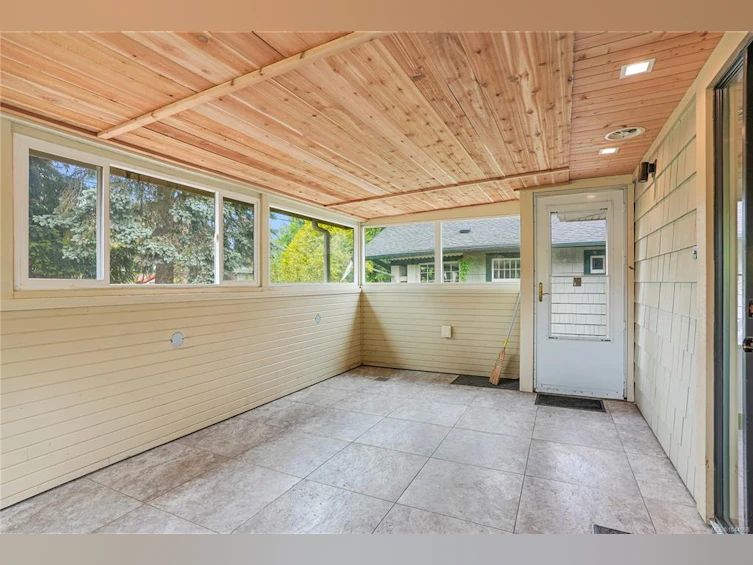 2112 Pentland Road, Oak Bay, BC, V8S 2W4 - 12