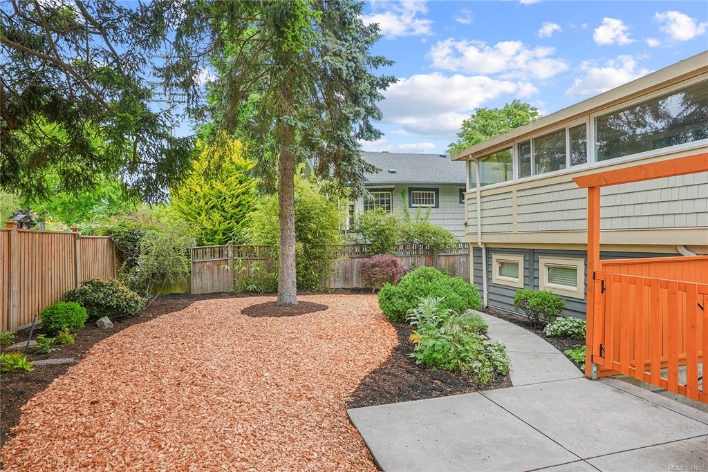 2112 Pentland Road, Oak Bay, BC, V8S 2W4 - 36
