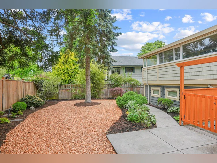 2112 Pentland Road, Oak Bay, BC, V8S 2W4 - 36