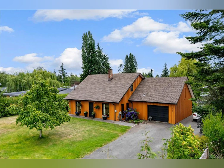 1985 Willis Road, Campbell River, BC, V9W 3W4