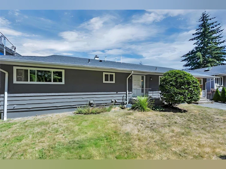 5620 Hammond Bay Road, Nanaimo, BC, V9T 5N2 - 2
