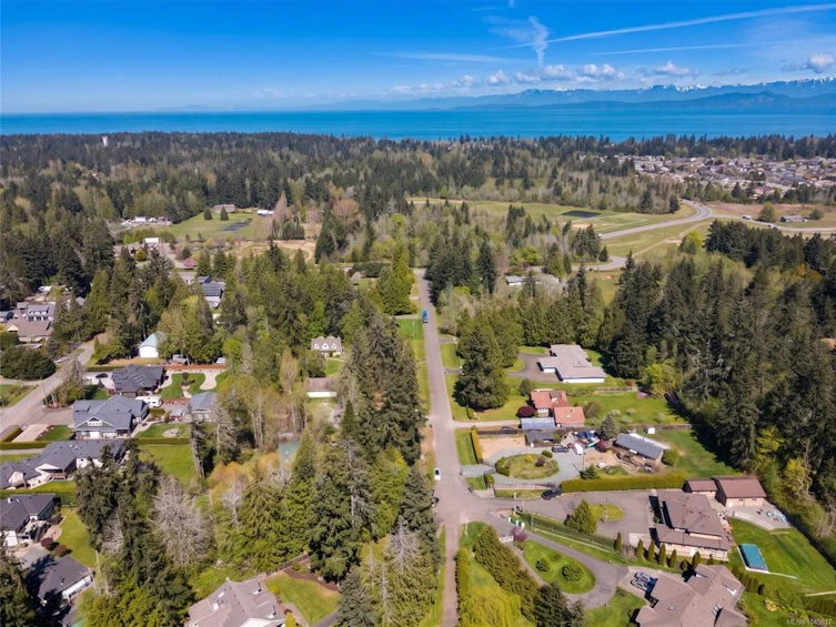 Lot 20 Robin Place, Qualicum Beach, BC, V9K 2P4 - 2