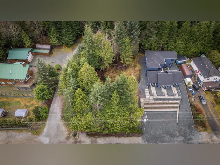 1391 Victoria Road, Ucluelet, BC, V0R 3A0 - 2