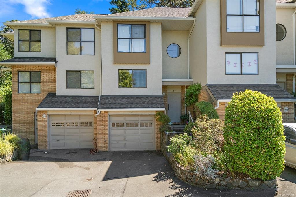 6-1404 Mckenzie Avenue, Saanich, BC, V8N 1A1