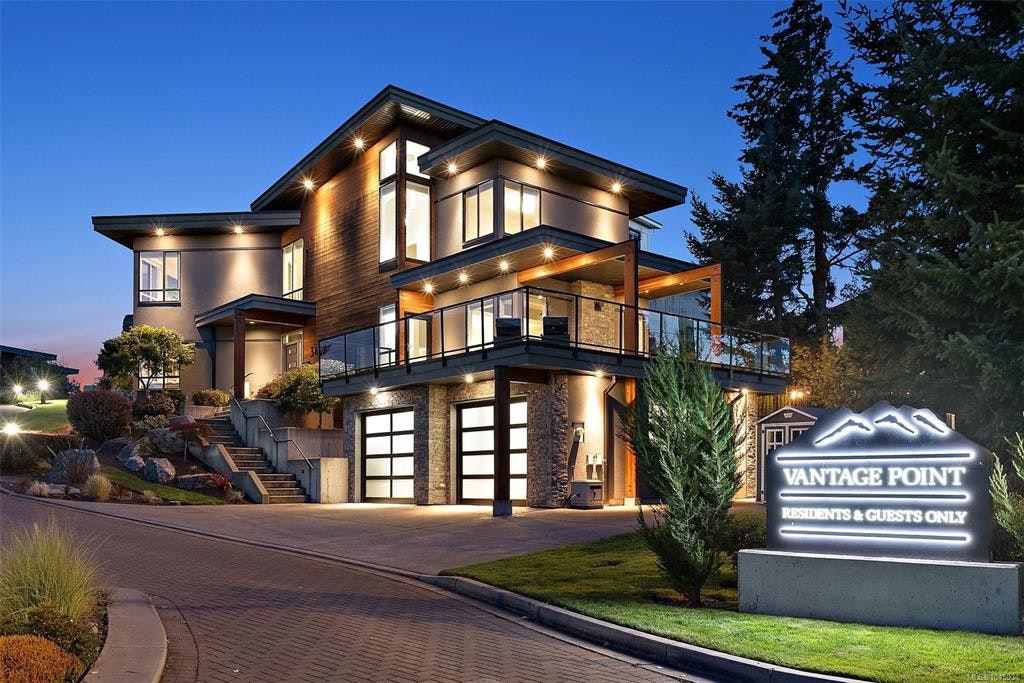 3457 Vantage Point, Colwood, BC, V9C 3N5